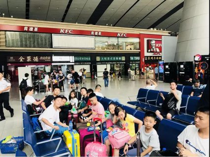 8月青少年夏令营相聚露营之家千岛湖全球服务中心