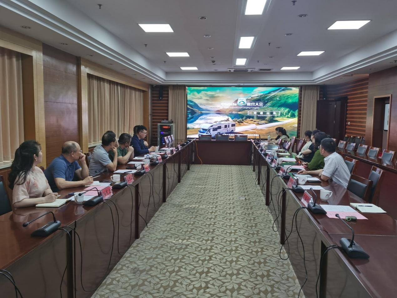智库专家赴连云港海州区考察调研(图5) 智库专家赴连云港海州区考察调研(图5)