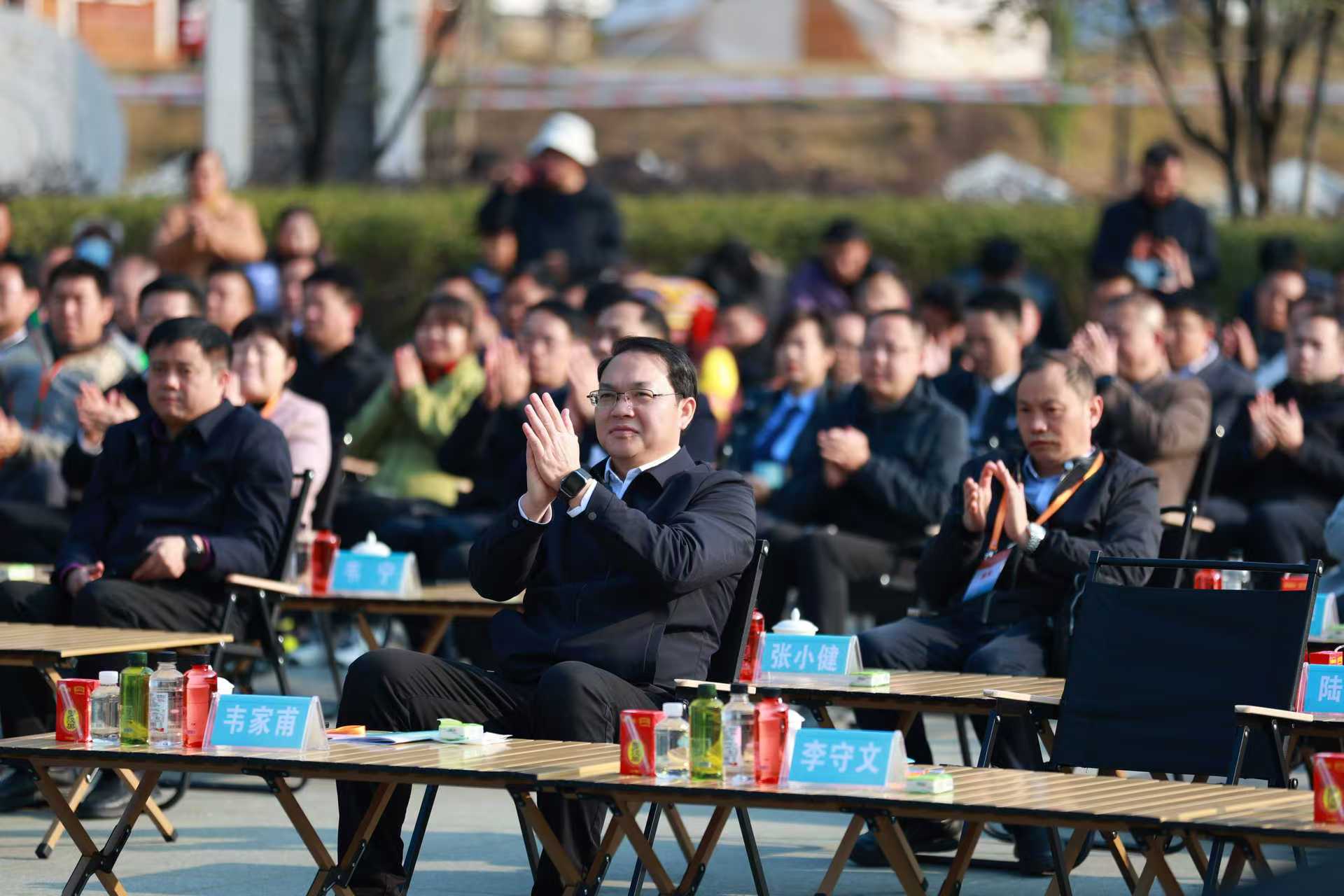 粤桂滇黔露营产业文化交流沙龙在中国·东兰坡豪湖露营地胜利召开