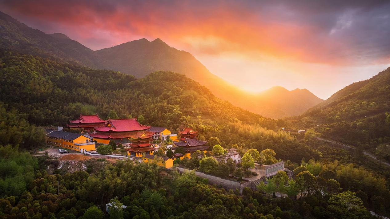 世界最梦幻职业“金华山首席风景体验官”
