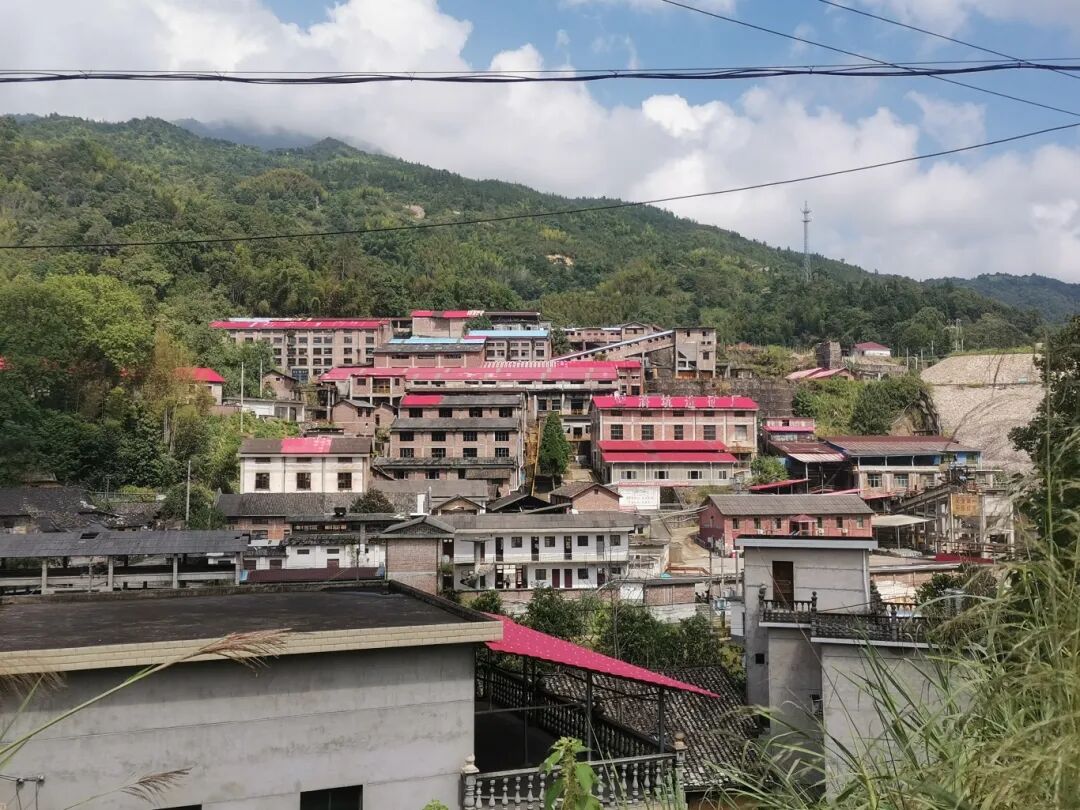 张明治、易明东、李平等率团队调研安福，浒坑镇或成下一个竖屏影视拍摄基地