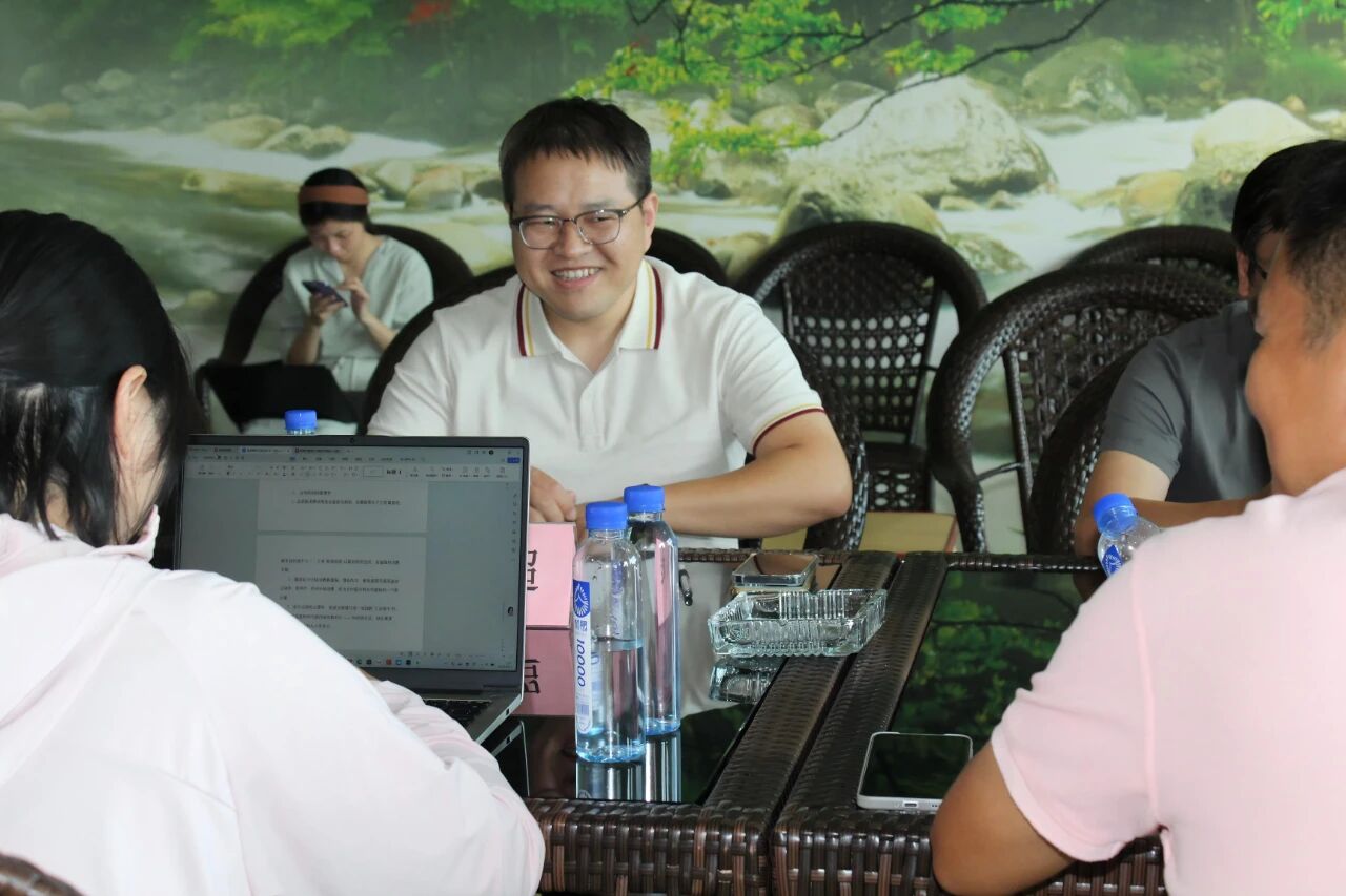 宁波慈溪文旅集团有限公司沈超一行莅临露营之家全球供应链贸易中心考察交流(图8) 17.jpg