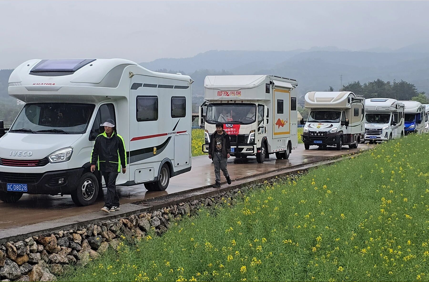 春染95号公路｜中国国际露营大会浙江房车大队执委牵头赴浙赣皖花海之约