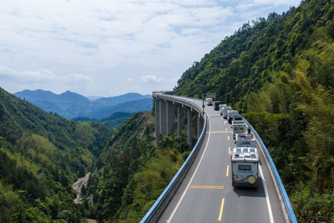 undefined 房车大队|依托三链合一产业生态闭环,抢抓自驾旅居新政红利,诚邀全国100位城市合伙人!(图3)